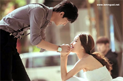 Chuyện tiền bạc trong tình yêu, tiền có mua được tình yêu không