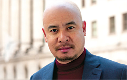 Câu chuyện thành công Đặng Lê Nguyên Vũ: Ông vua cà phê Việt Nam với tuổi thơ đầy khó khăn và gian khó