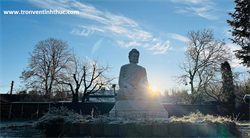 Khi ta sống với tâm giác ngộ, không còn gì cần phải giữ, không còn gì cần phải bảo vệ