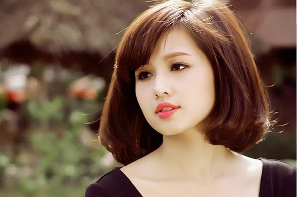 Tướng phụ nữ quý phái quyền quý đại phú quý