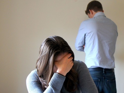dấu hiệu hôn nhân tan vỡ rạn nứt không hạnh phúc