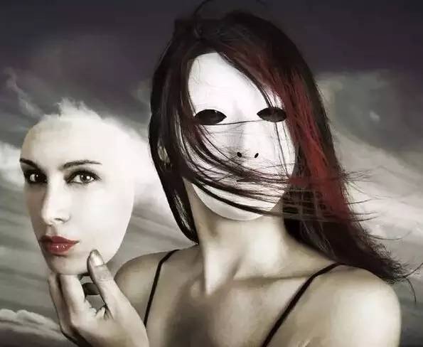 Biểu hiện nhận biết của những người sống giả tạo 