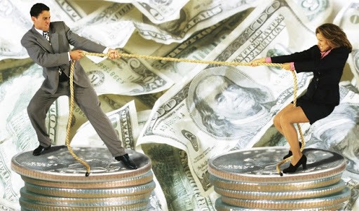 Tình yêu và tiền bạc cái nào quan trọng hơn