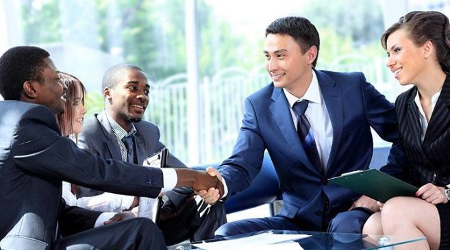 Cách gây tạo thiện cảm với người khác trong giao tiếp 