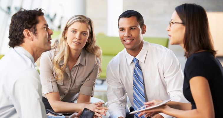 Cách gây tạo thiện cảm với người khác trong giao tiếp 